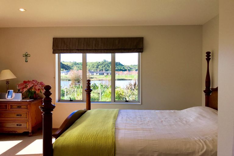 Photo of property in 39 Scoria Close, Pyes Pa, Tauranga, 3112