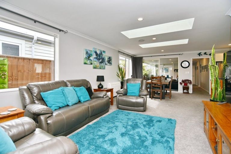 Photo of property in 26 Pounamu Place, Pegasus, 7612