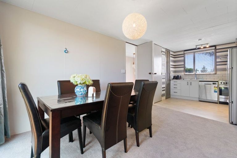 Photo of property in 1 Shearwater Street, One Tree Point, 0118