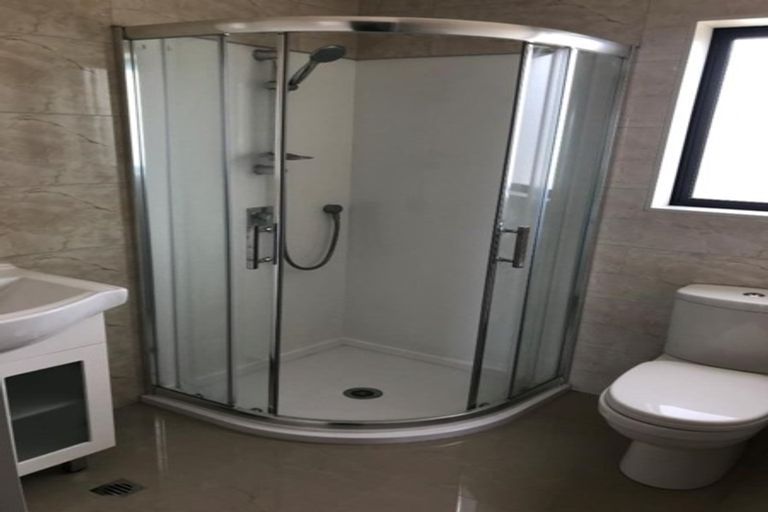 Photo of property in 7/4 Wallson Crescent, Wiri, Auckland, 2104