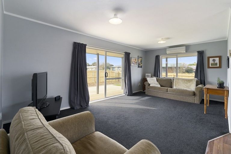 Photo of property in 11 Huntly Street, Foxton, 4814