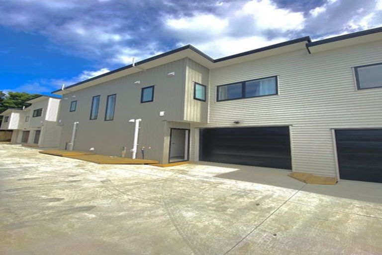 Photo of property in 15c William Avenue, Manurewa, Auckland, 2102