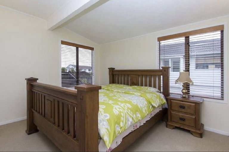 Photo of property in 46 Marendellas Drive, Bucklands Beach, Auckland, 2014