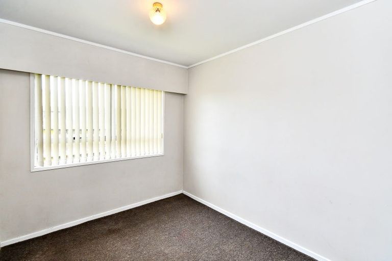 Photo of property in 2/162 Porchester Road, Papakura, 2110