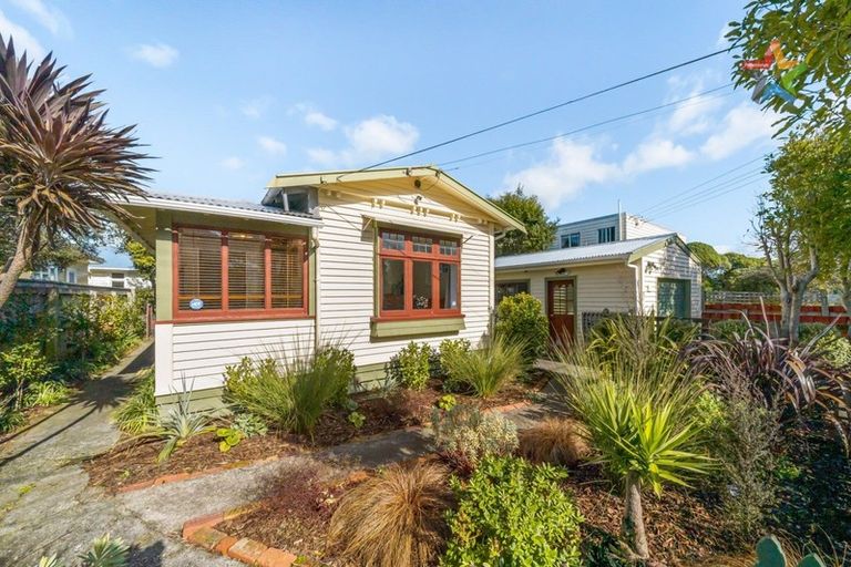 Photo of property in 17 Pirie Crescent, Moera, Lower Hutt, 5010