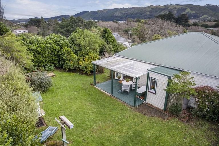 Photo of property in 41 Huanui Street, Ranui, Porirua, 5024