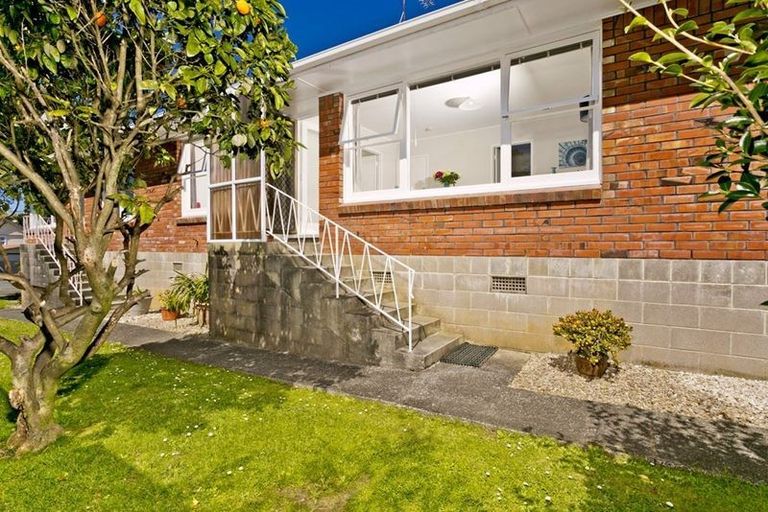 Photo of property in 2/47 Karaka Street, Takapuna, Auckland, 0622