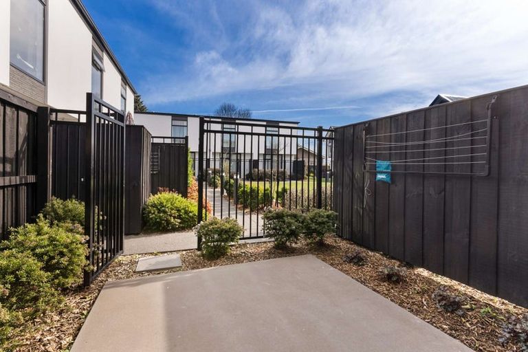 Photo of property in 7/10 New Brighton Road, Shirley, Christchurch, 8061
