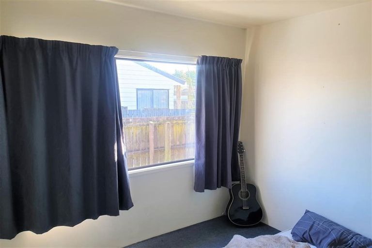 Photo of property in 1/39 Kopara Place, Clendon Park, Auckland, 2103