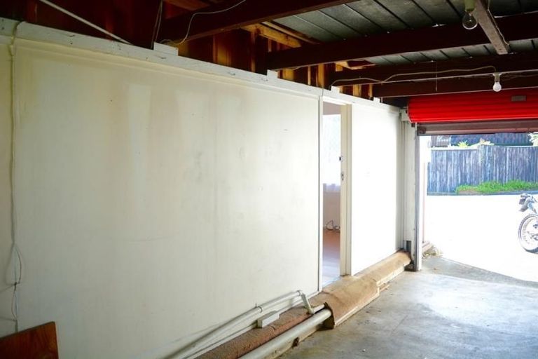 Photo of property in 1/88 Velma Road, Hillcrest, Auckland, 0627