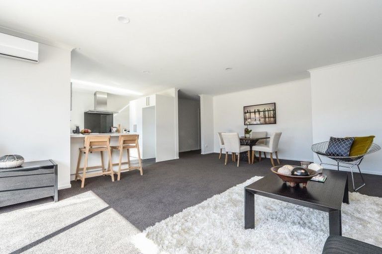 Photo of property in 2 Garnett Avenue, Forest Lake, Hamilton, 3200