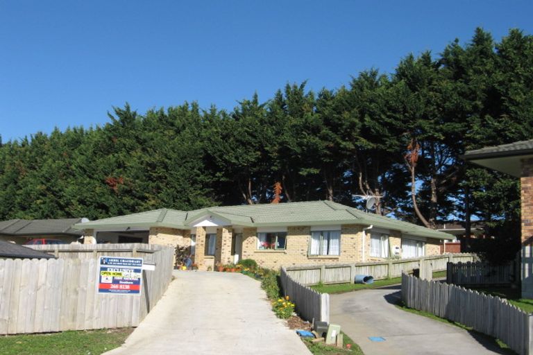 Photo of property in 23 Castlefinn Drive, Weymouth, Auckland, 2103