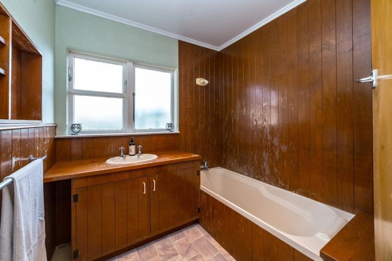 Photo of property in 11 Charles Street, Carterton, 5713