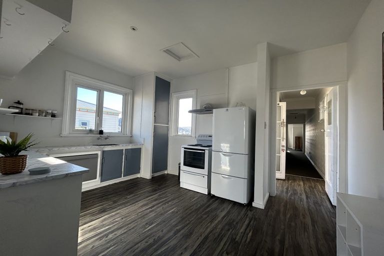 Photo of property in 75 Pirie Street, Mount Victoria, Wellington, 6011