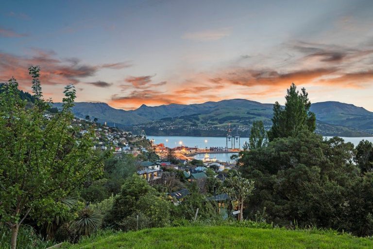 Photo of property in 54 Jacksons Road, Lyttelton, 8082