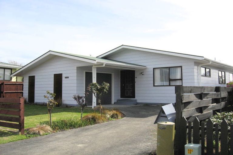 Photo of property in 71 Aorangi Road, Paraparaumu, 5032