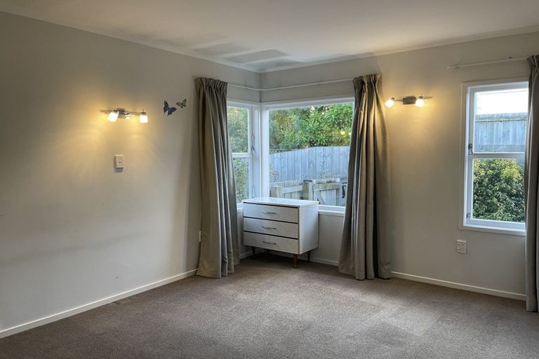 Photo of property in 39 Becroft Drive, Forrest Hill, Auckland, 0620