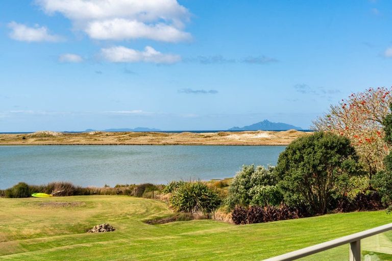 Photo of property in 585 Cove Road, Waipu, 0582