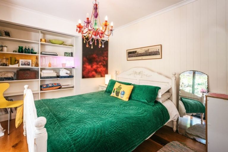 Photo of property in 40 Calais Terrace, Ostend, Waiheke Island, 1081