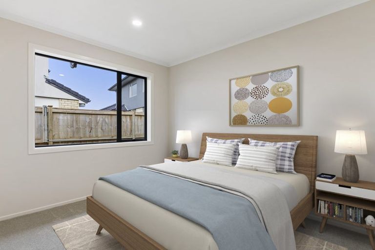 Photo of property in 12 Elwyn Close, Flat Bush, Auckland, 2016