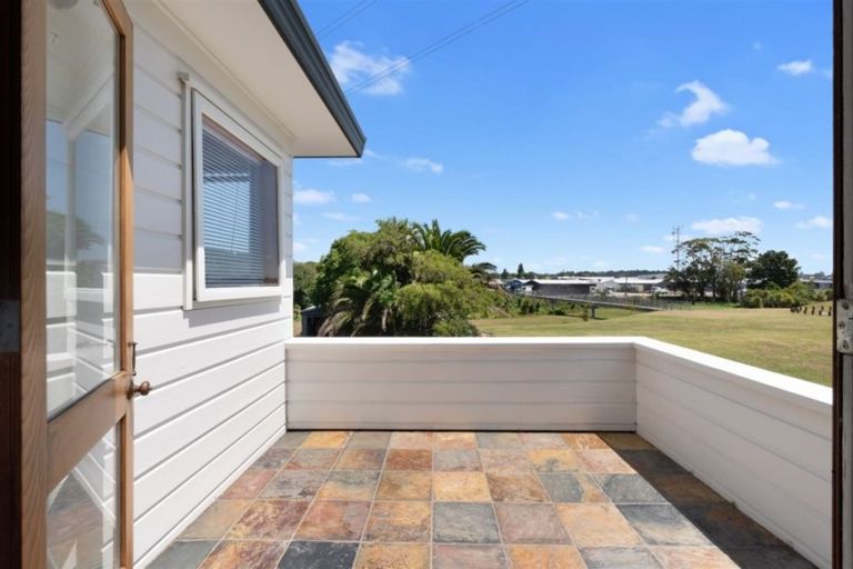 Photo of property in 22 Weza Lane, Kumeu, 0810