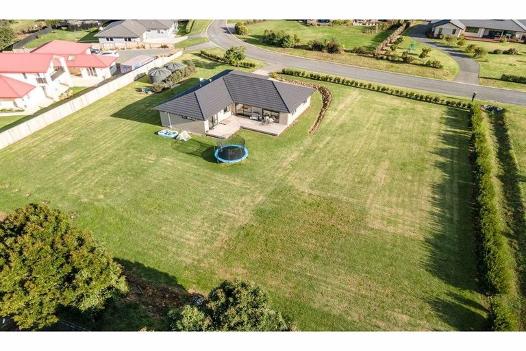 Photo of property in 5 Hoults Way, Kerikeri, 0230