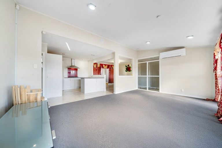 Photo of property in 39 Sunnyside Road, Sunnyvale, Auckland, 0612
