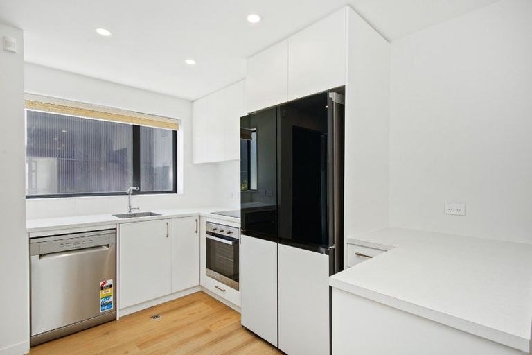 Photo of property in 29 John Street, Stokes Valley, Lower Hutt, 5019