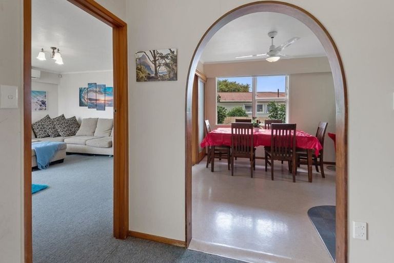 Photo of property in 18 Hawea Place, Tikipunga, Whangarei, 0112