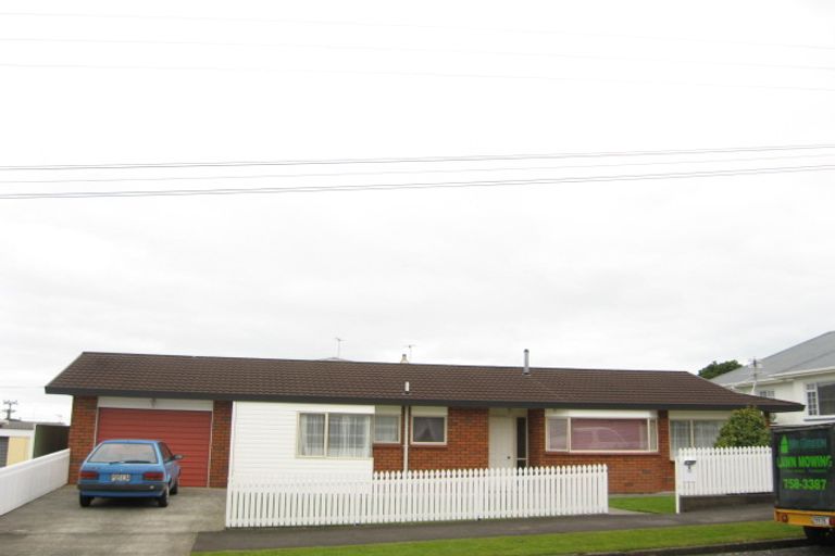 Photo of property in 5 Wilton Street, Westown, New Plymouth, 4310