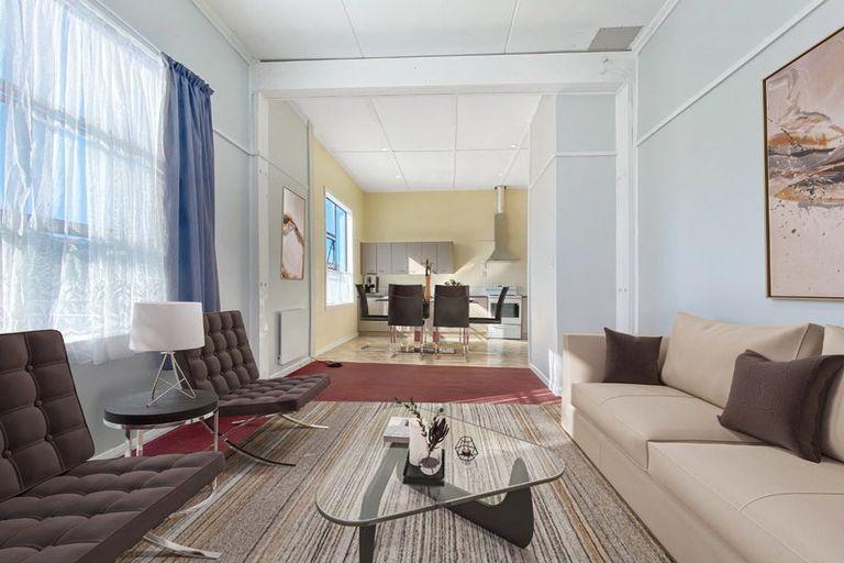 Photo of property in 151a The Parade, Island Bay, Wellington, 6023