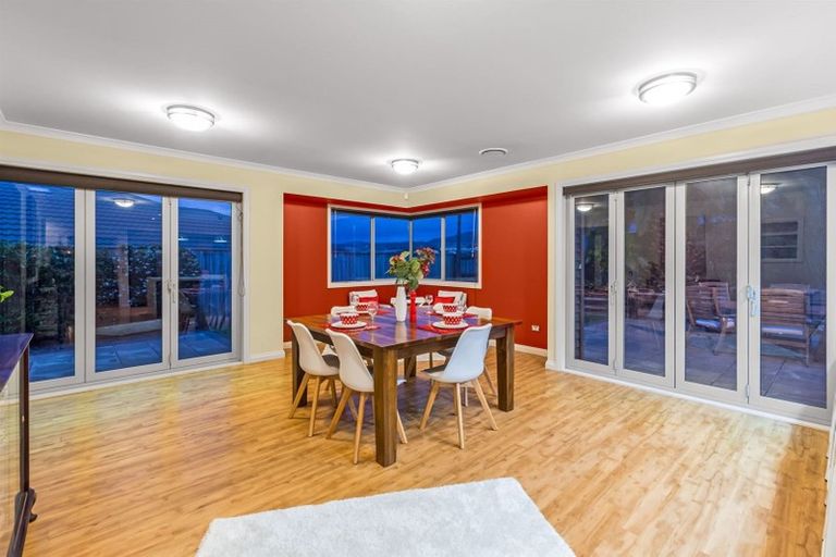 Photo of property in 138 Renown Road, Raumati South, Paraparaumu, 5032