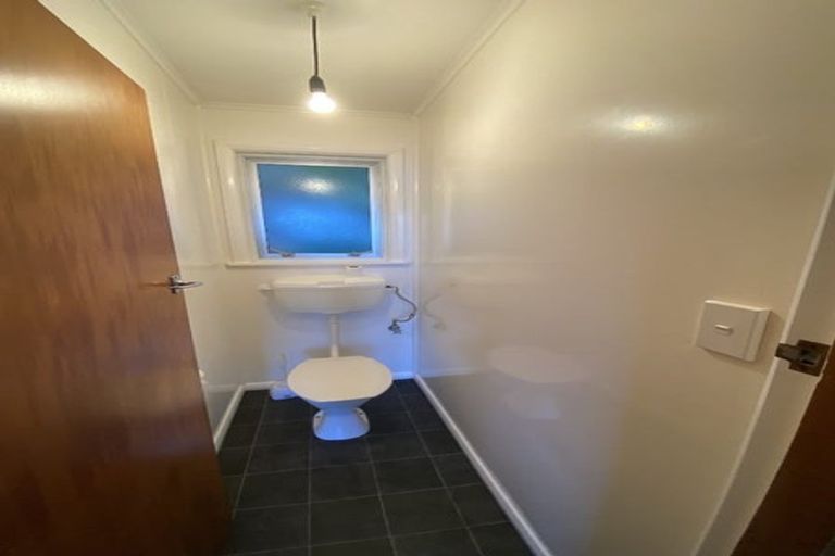 Photo of property in 32 Newport Terrace, Seatoun, Wellington, 6022