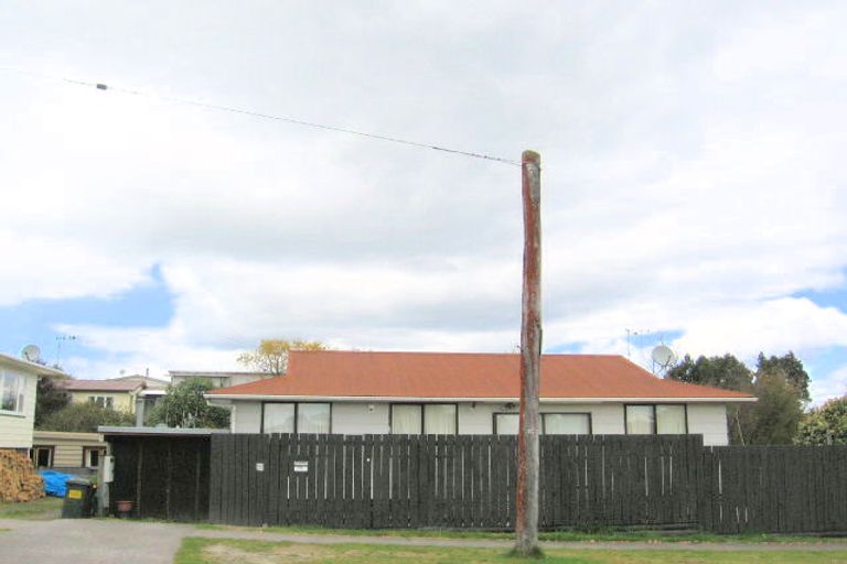 Photo of property in 85 Gillies Avenue, Taupo, 3330