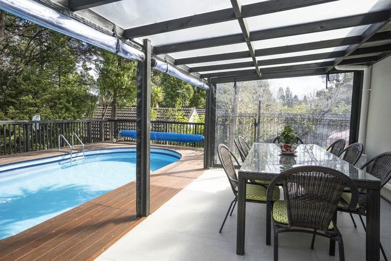 Photo of property in 26 Barlow Place, Chatswood, Auckland, 0626