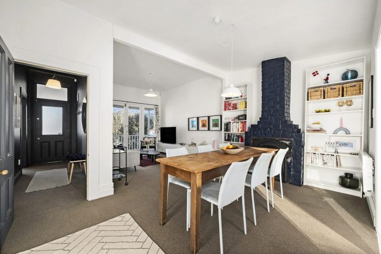 Photo of property in 23 Princess Terrace, Newtown, Wellington, 6021
