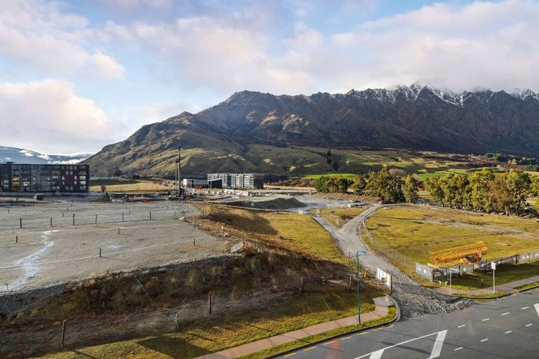 Photo of property in Toru Apartments, 609/10 Copper Beech Avenue, Frankton, Queenstown, 9300