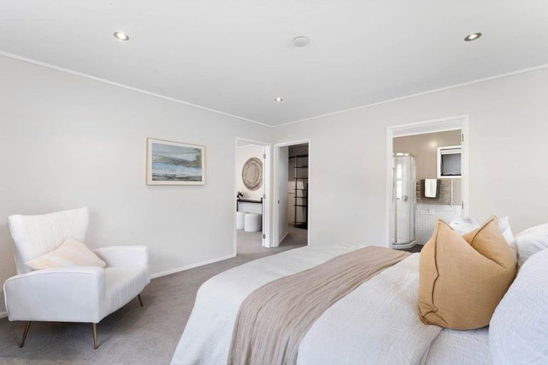 Photo of property in 55 Meadowvale Avenue, Forrest Hill, Auckland, 0620