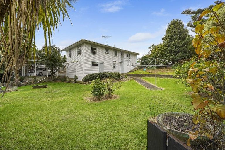 Photo of property in 1 Kingsway Crescent, Forest Lake, Hamilton, 3200