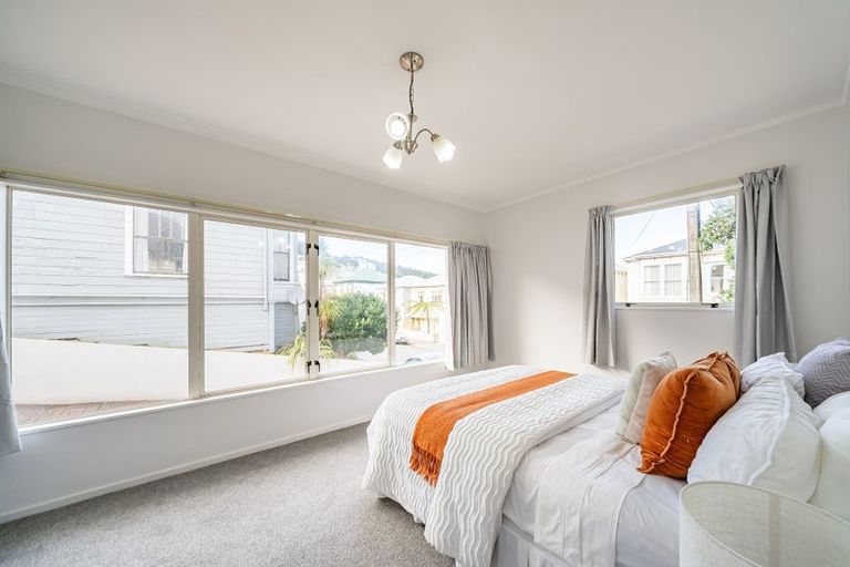 Photo of property in Mcfarlane Mews, 7/2 Mcfarlane Street, Mount Victoria, Wellington, 6011