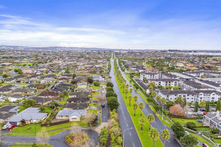 Photo of property in 2 Marlon Lane, East Tamaki, Auckland, 2016