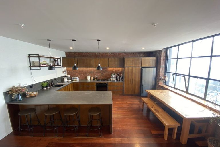Photo of property in Bond Store Apartments, 8f Egmont Street, Te Aro, Wellington, 6011