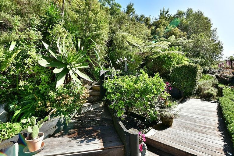 Photo of property in 119 Waldorf Crescent, Orewa, 0931