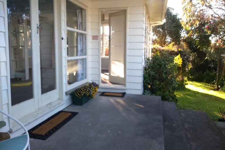 Photo of property in 15 Gray Avenue, Paraparaumu Beach, Paraparaumu, 5032