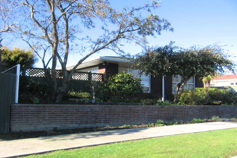 Photo of property in 3 Browning Place, Roslyn, Palmerston North, 4414