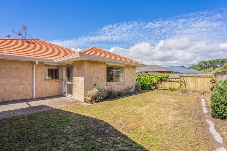 Photo of property in 5 Ashleigh Way, Waikanae Beach, Waikanae, 5036
