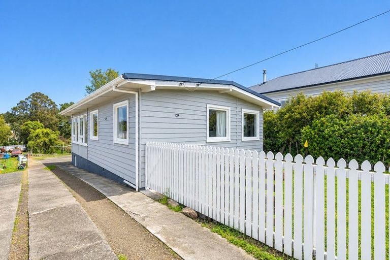 Photo of property in 33 Glenelg Street, Bradford, Dunedin, 9011