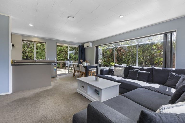 Photo of property in 73 Heta Road, Highlands Park, New Plymouth, 4312