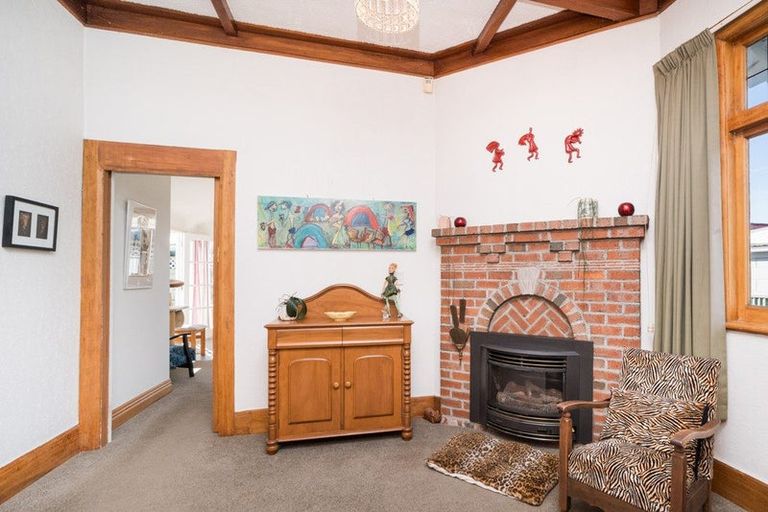 Photo of property in 7 Albert Street, Palmerston North, 4414