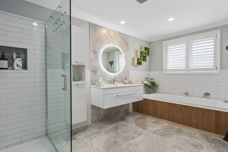 Photo of property in 12 Kereru Place, Pyes Pa, Tauranga, 3112